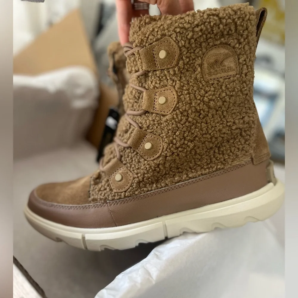 NWT EXPLORER™ II JOAN COZY SHERPA WINTER BOOT Delta Fawn Taupe Tan | Size 8.5 - Picture 9 of 11